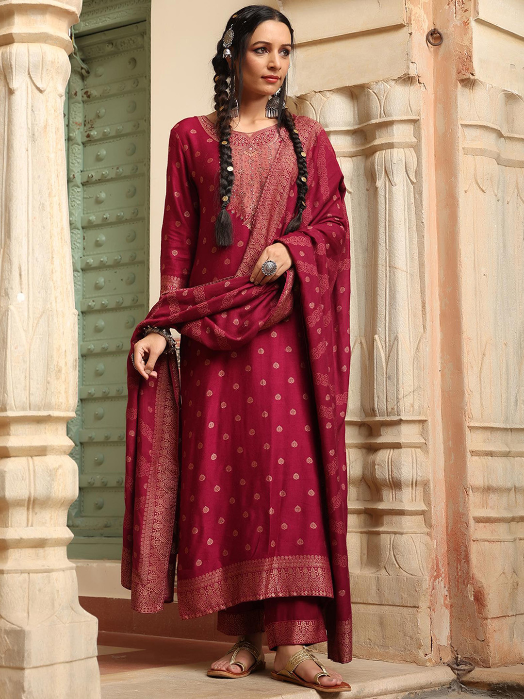 

SCAKHI Women Fuchsia Ethnic Motifs High Slit Pure Wool Kurta with Trousers & With Dupatta