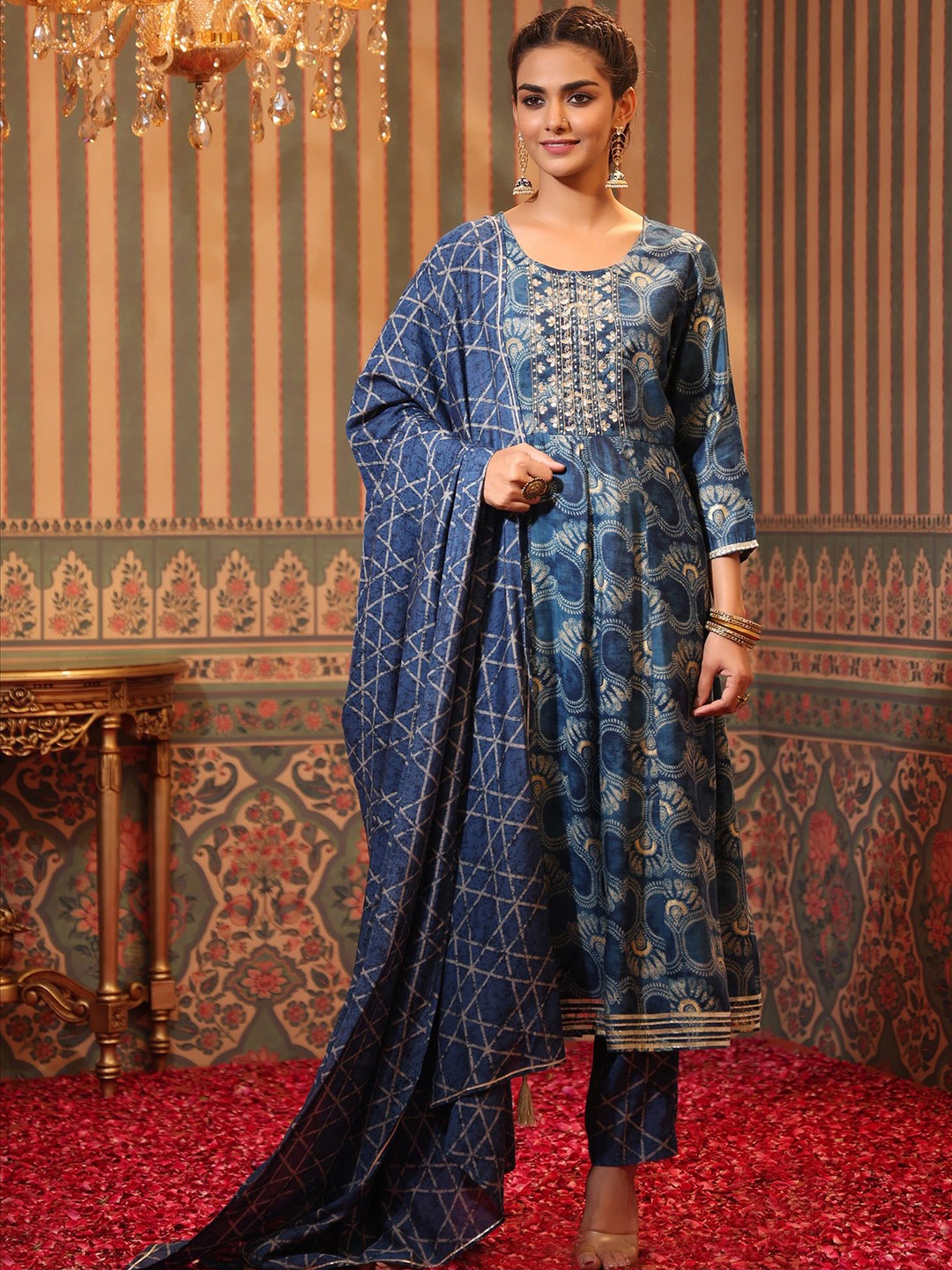 

SCAKHI Women Navy Blue Ethnic Motifs Panelled Gotta Patti Kurta with Trouser & Dupatta