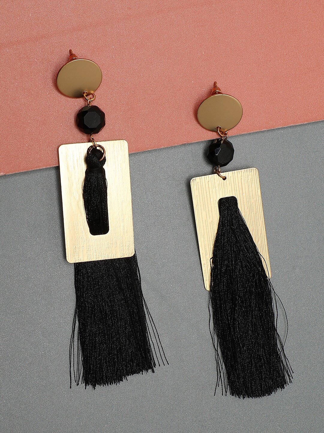 

SOHI Gold-Plated & Black Contemporary Drop Earrings