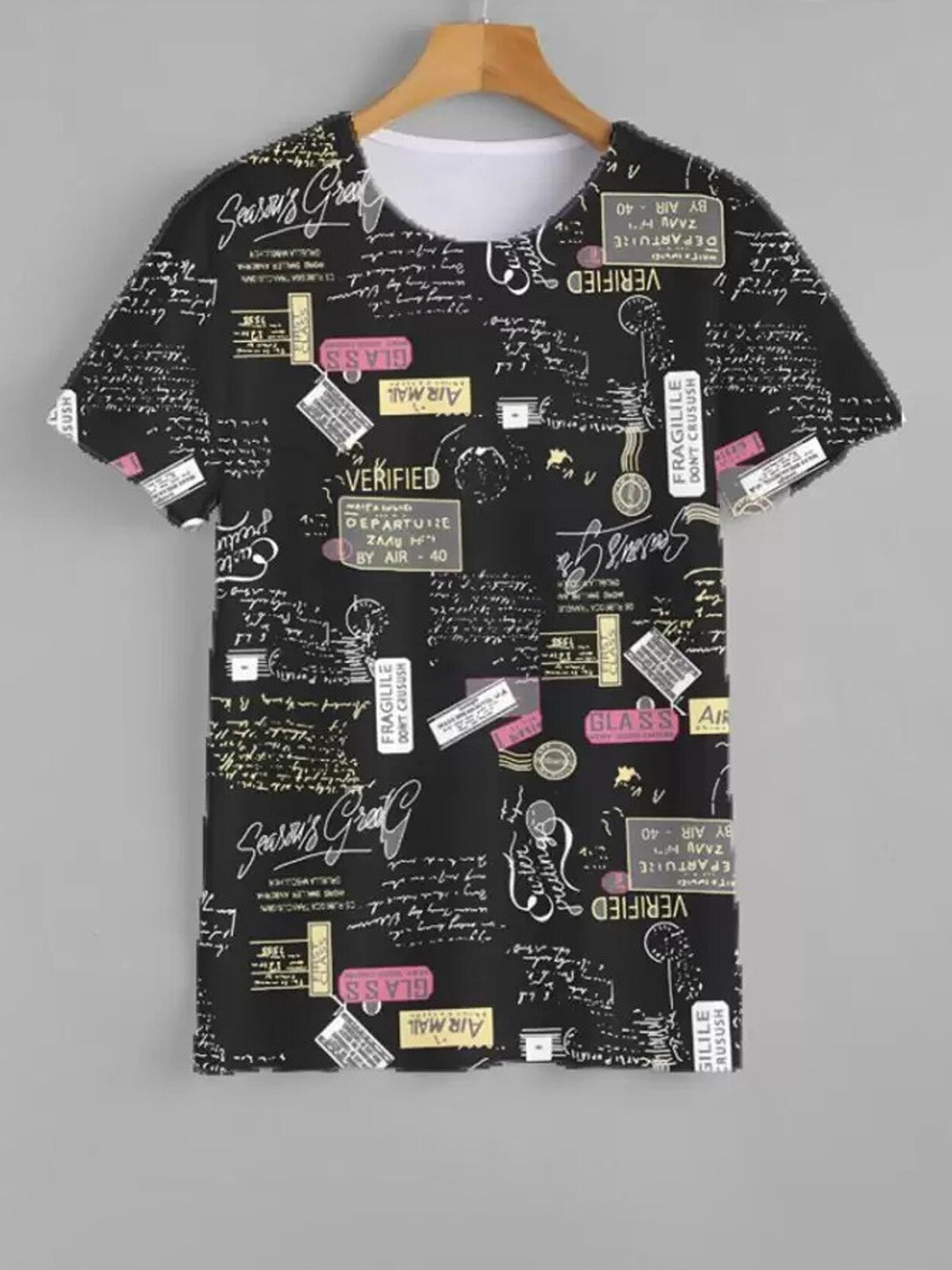 

Rodzen Men Black Typography Printed T-shirt