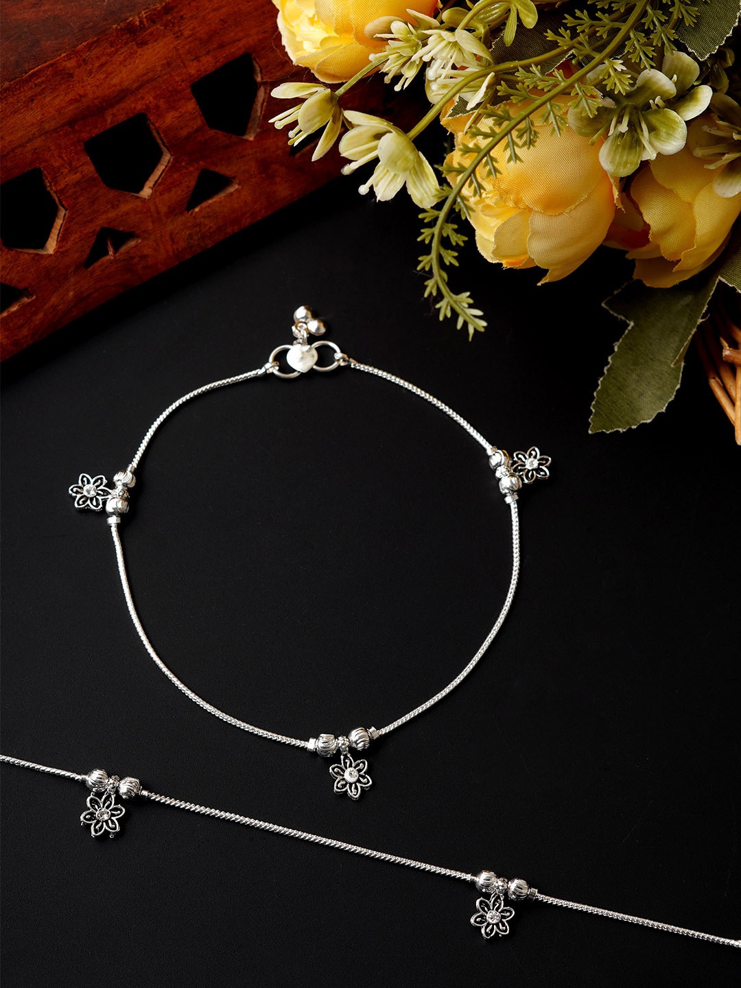 

Urmika Set Of 2 Silver-Toned Stone-Studded Anklet