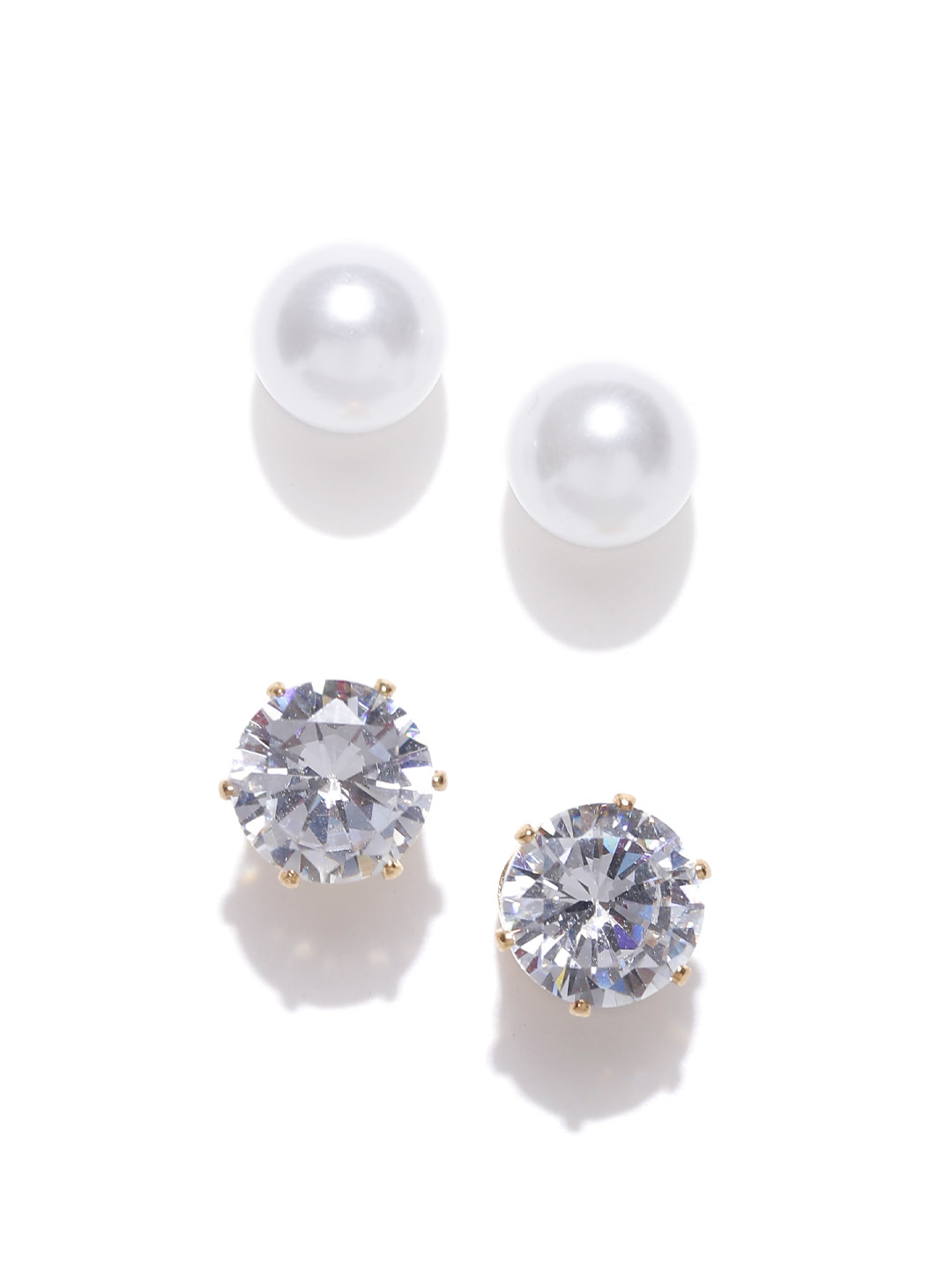 

OOMPH Set of 2 Handcrafted Stud Earrings, Off white