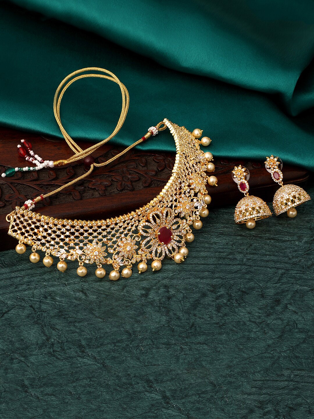 

Estele Gold Plated CZ Floral Design Bridal Choker Necklace Set With Pearls for Women