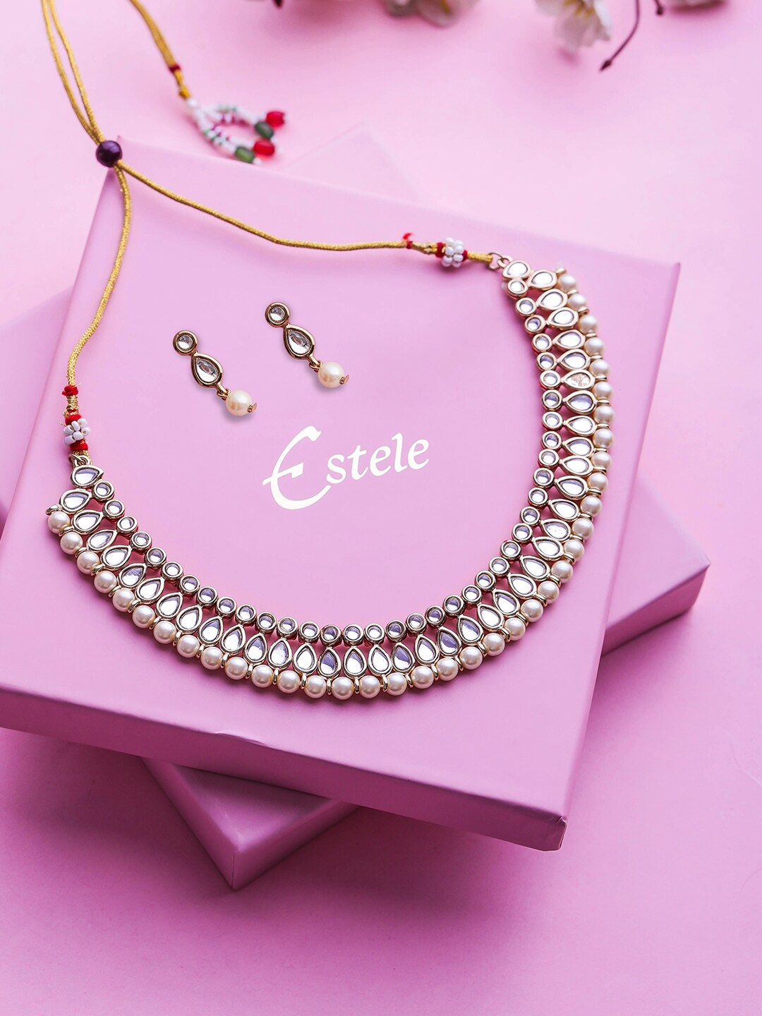 

Estele Gold Plated Traditional Alluring Kundan Jewellery Set