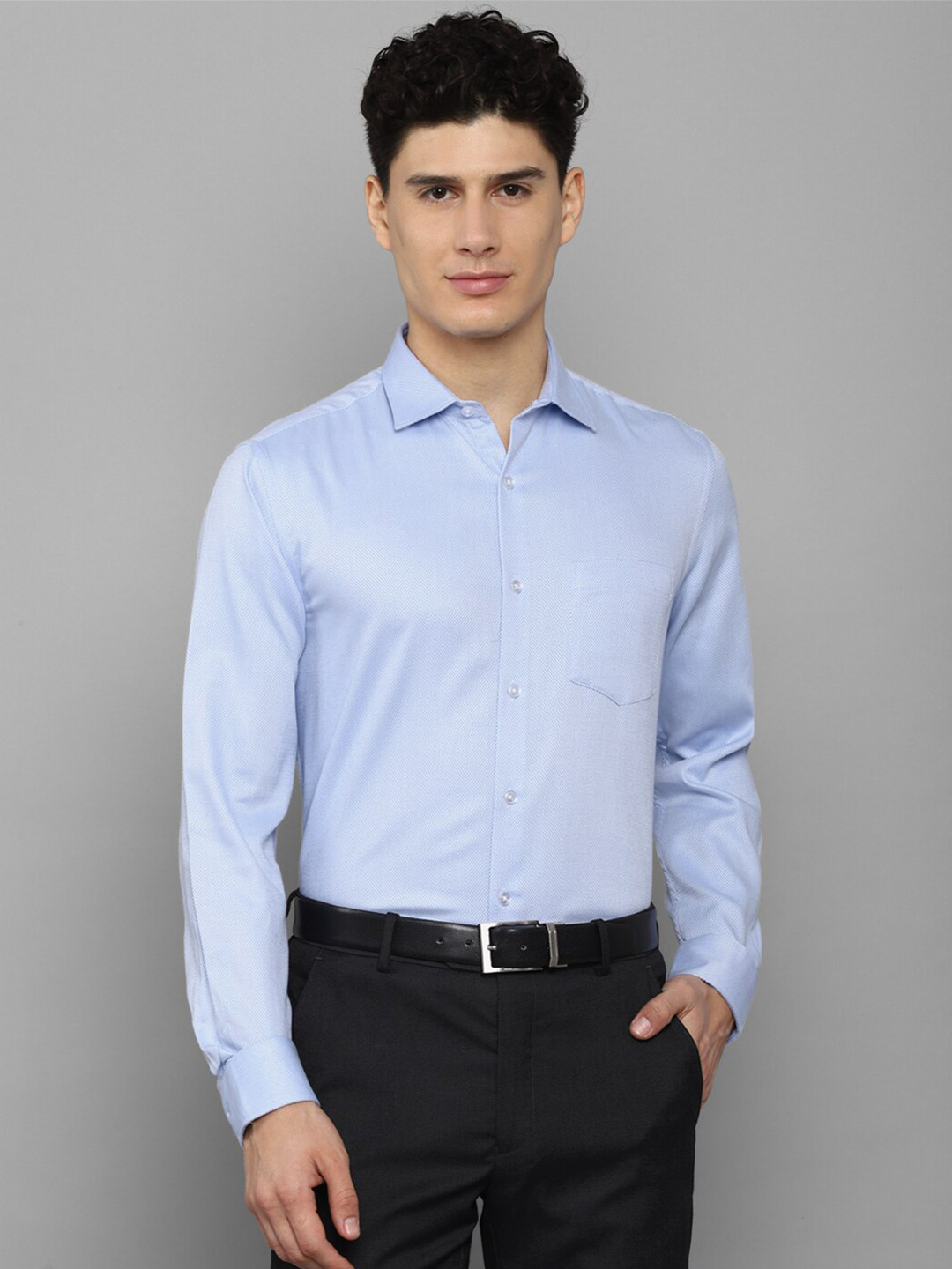 

Allen Solly Men Blue Slim Fit Formal Shirt