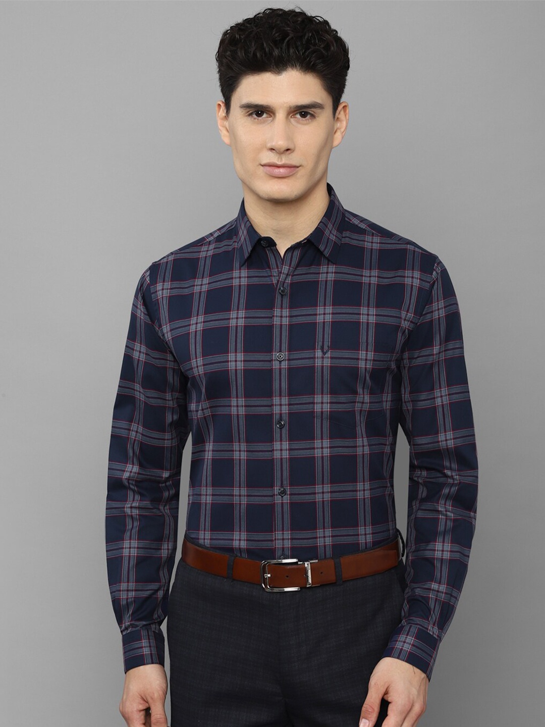 

Allen Solly Men Navy Blue Slim Fit Tartan Checked Pure Cotton Formal Shirt