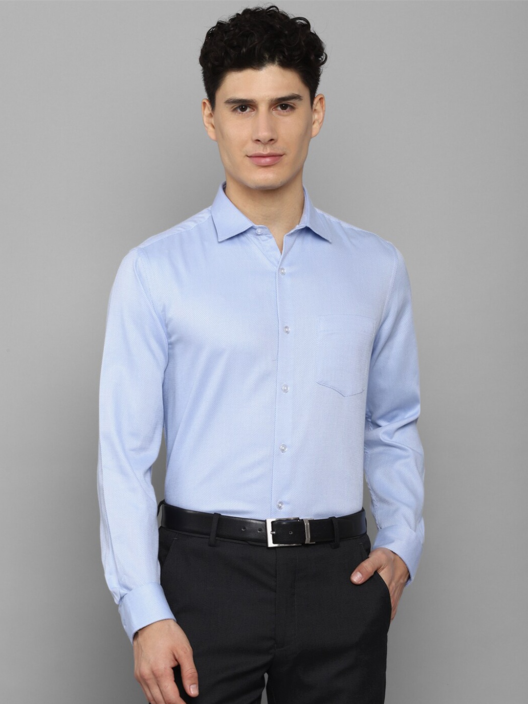 

Allen Solly Men Blue Slim Fit Formal Cotton Shirt