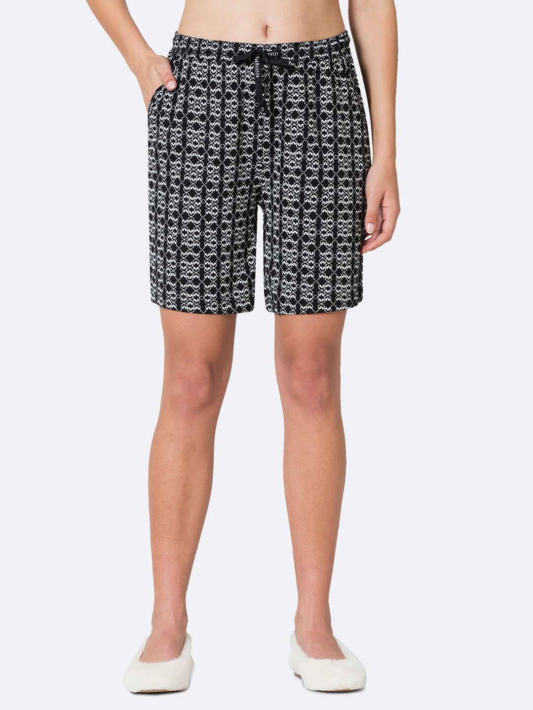 

Van Heusen Women Printed Lounge Shorts, Black