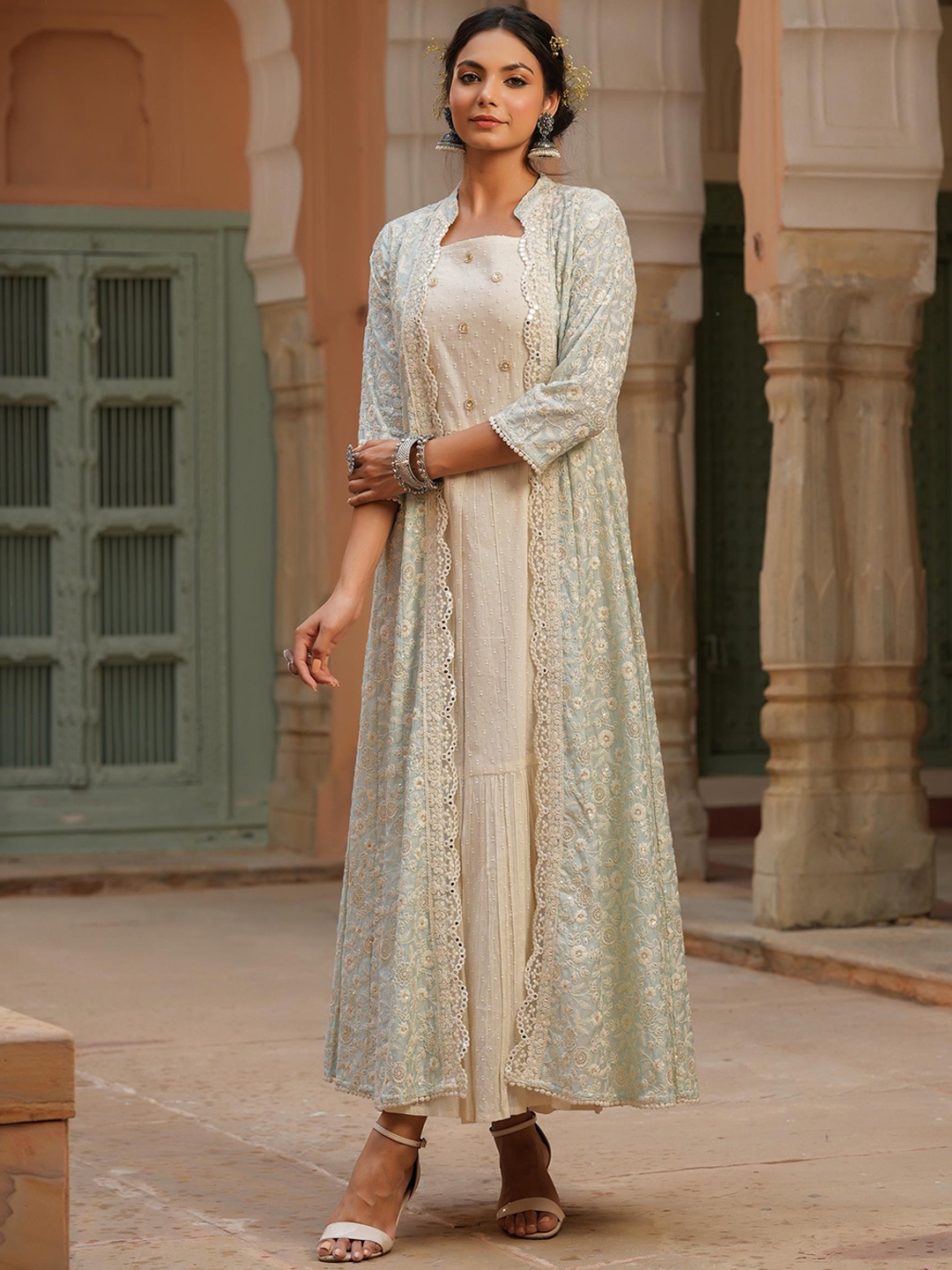 

SCAKHI Women White Self Design Layered Chanderi Silk Kurta With Shrug, Off white