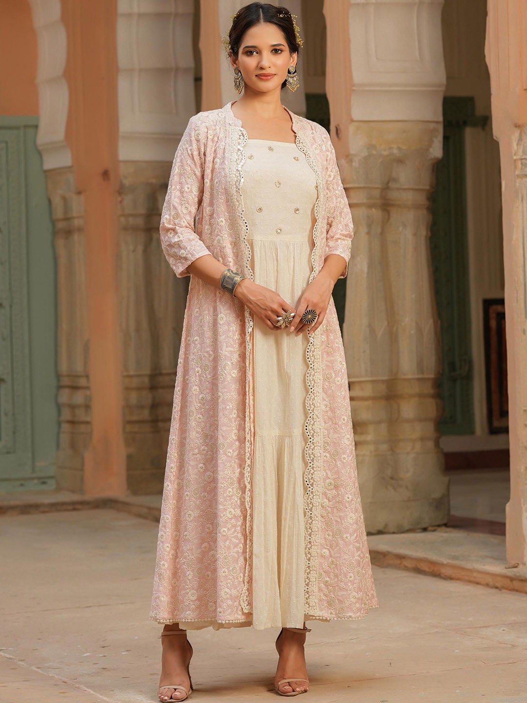 

SCAKHI Women Off White Solid Chanderi Silk Kurta With Jacket