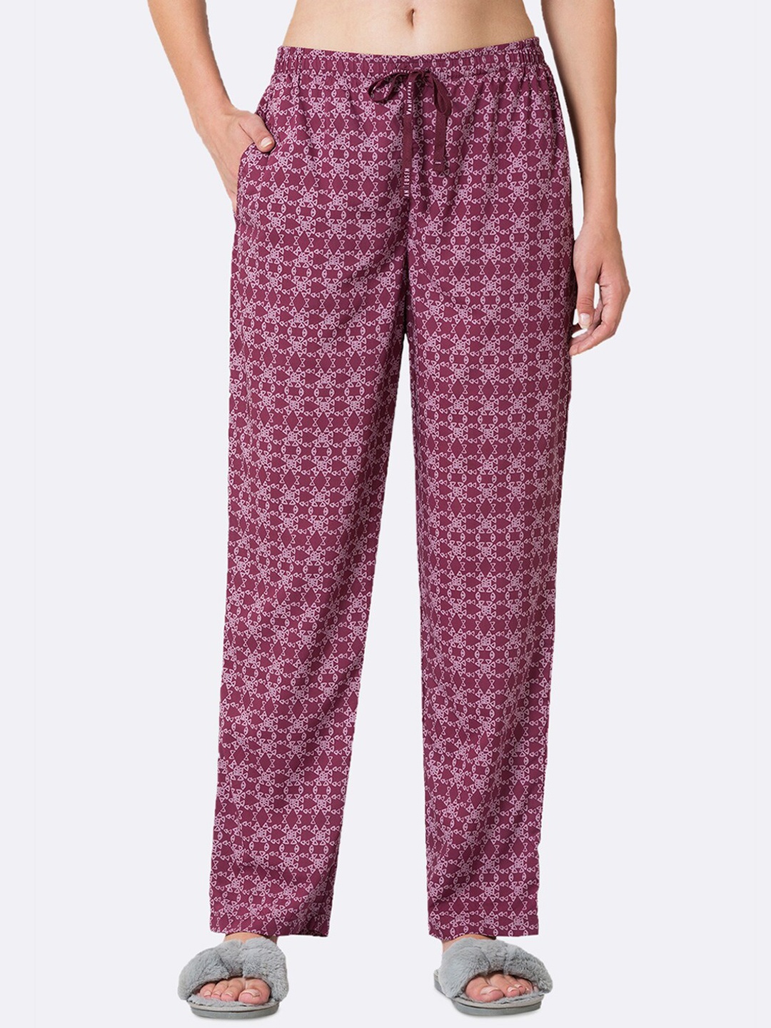 

Van Heusen Women Printed Lounge Pants, Maroon
