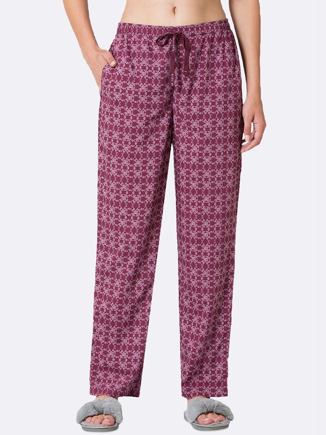 

Van Heusen Women Printed Lounge Pants, Maroon