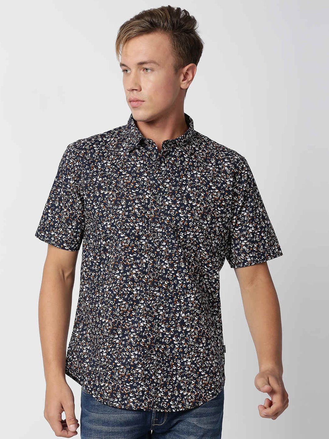 

Pepe Jeans Men Blue Floral Printed Cotton Casual Shirt