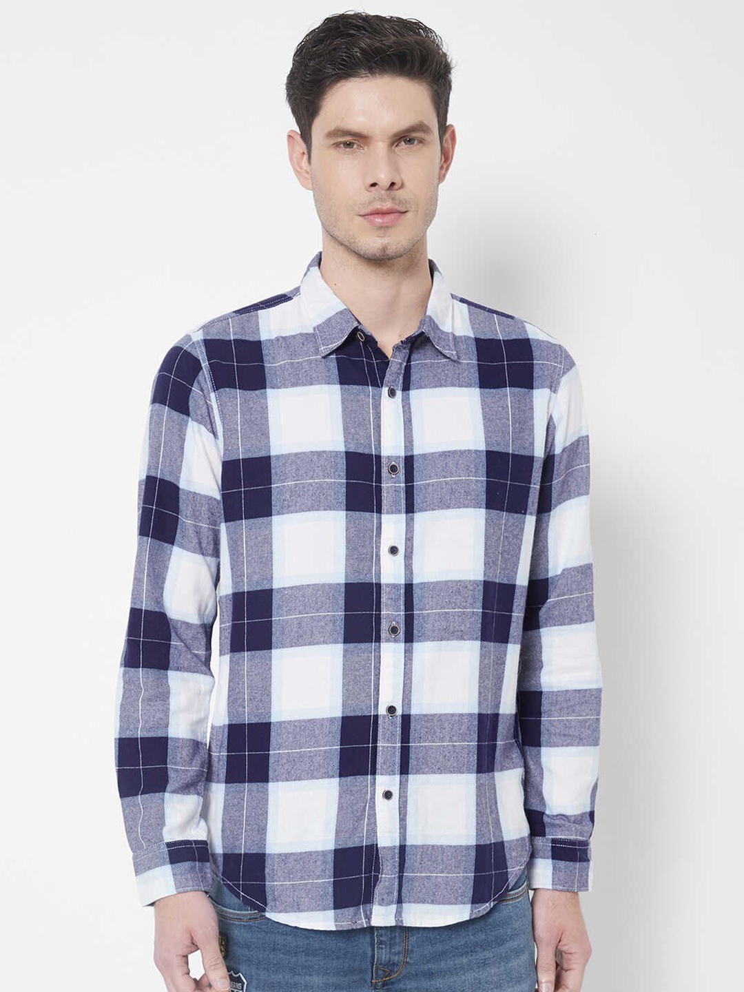 

Pepe Jeans Men White And Navy Blue Checked Cotton Casual Shirt