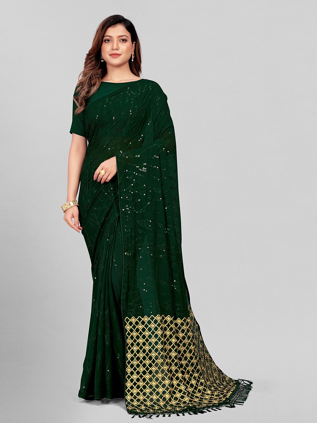 

Granthva Fab Green & Gold-Toned Embellished Sequinned Pure Georgette Saree