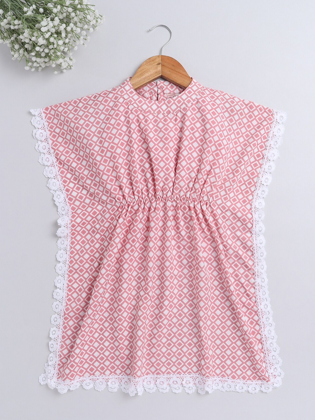 

The Magic Wand Girls Peach-Coloured & White Printed Kaftan Dress