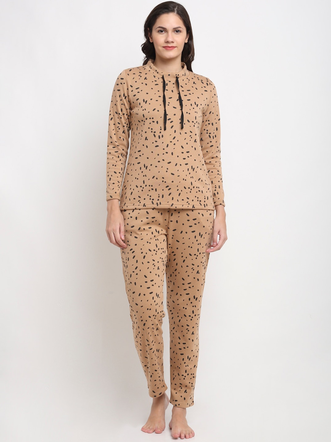 

Kanvin Women Beige & Black Printed Night suit
