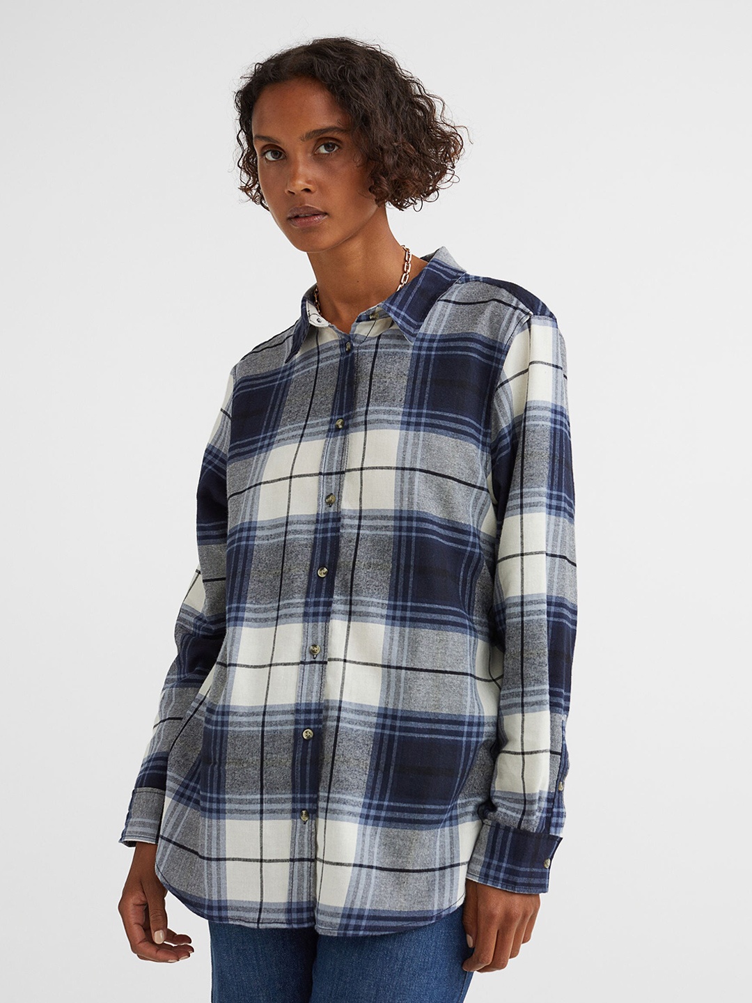 

H&M Women Blue & White Pure Cotton Tartan Checked Casual Shirt