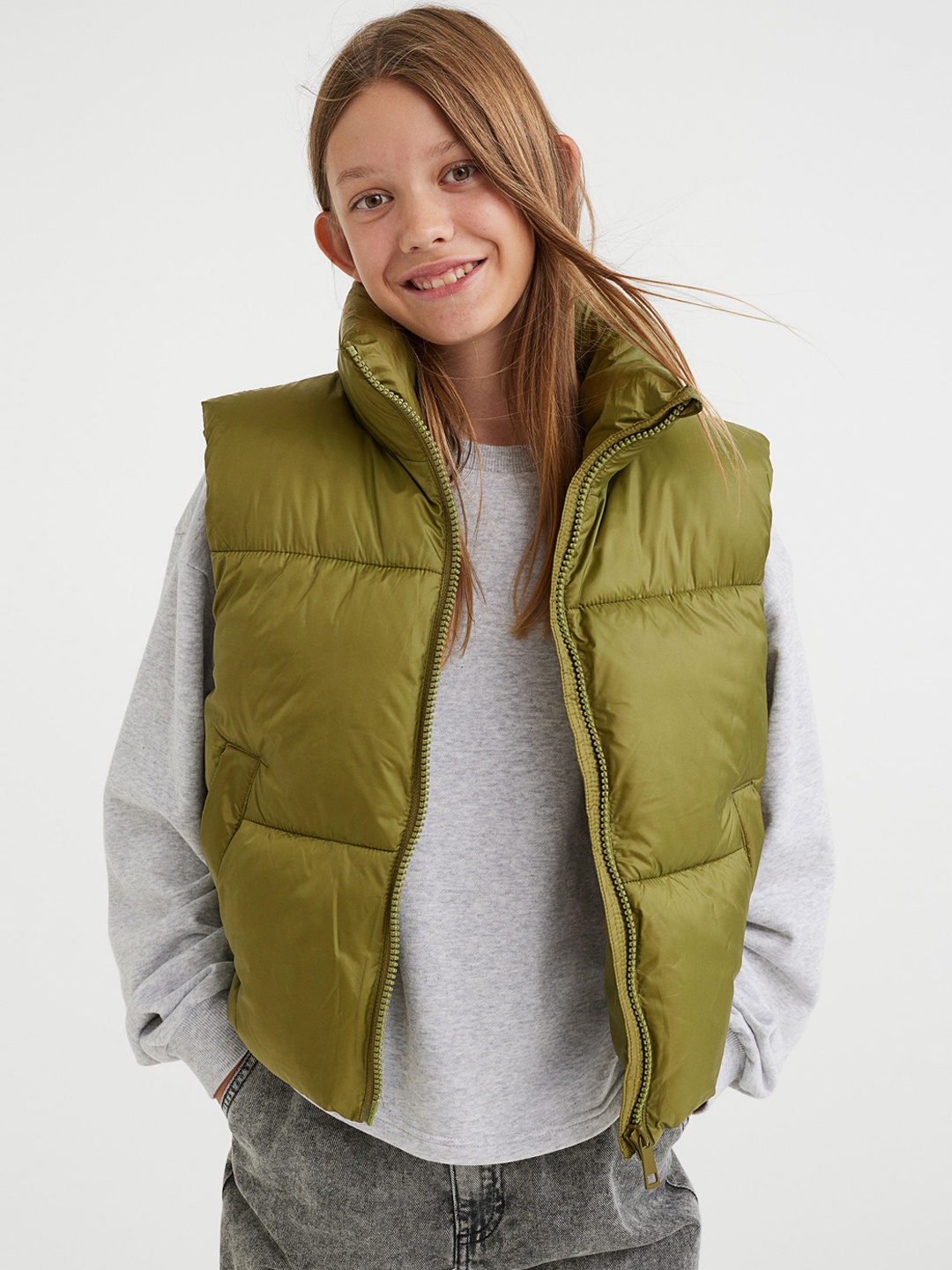 

H&M Girls Green Solid Puffer Gilet