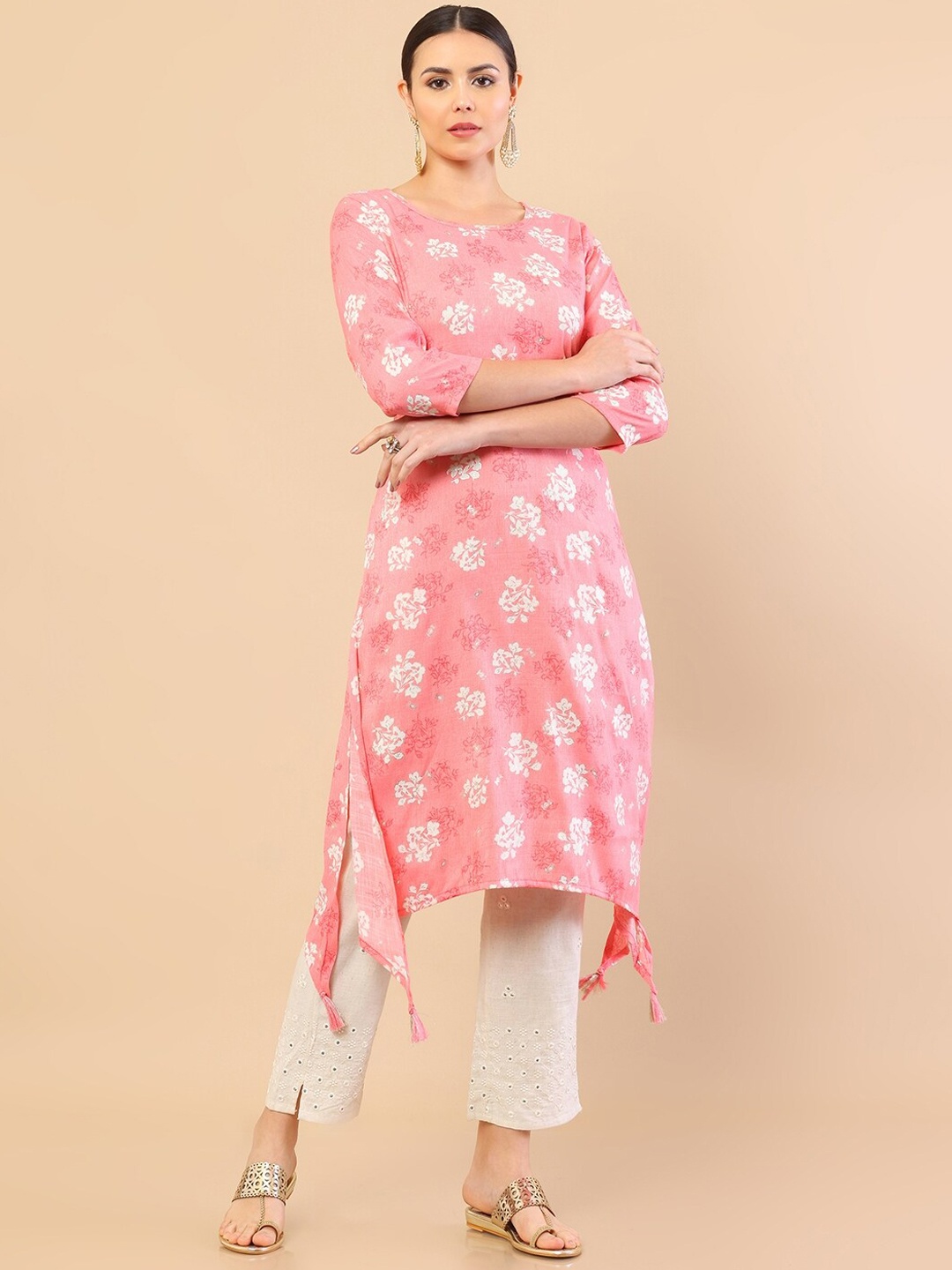 

Soch Women Pink Floral Printed Silk Kurta