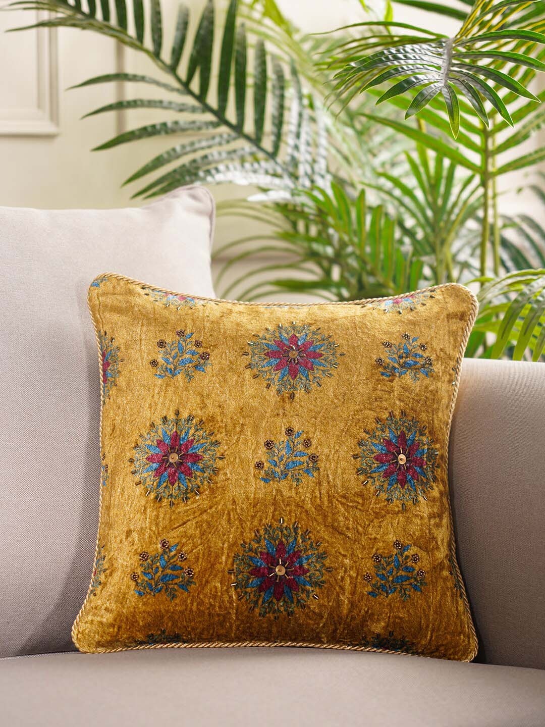 

Pure Home and Living Gold-Toned & Green Floral Velvet Square Cushion Covers