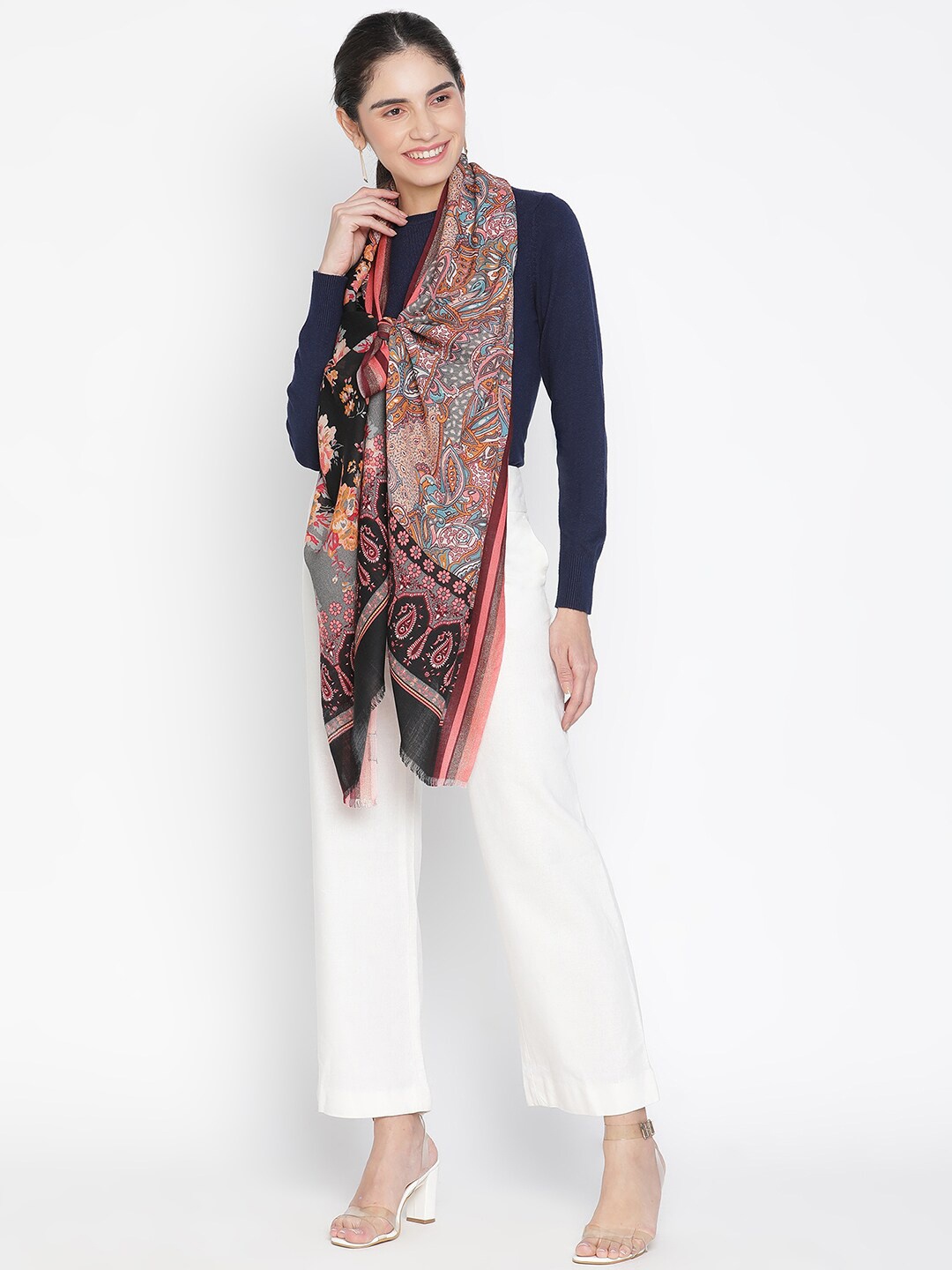 

SHINGORA Women Black & Grey Printed Woolen Shawl