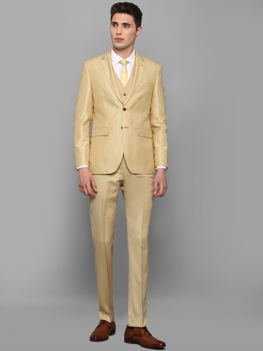 

Louis Philippe Men Beige Colored Solid Slim-Fit Single-Breasted 3-Piece Formal Suit