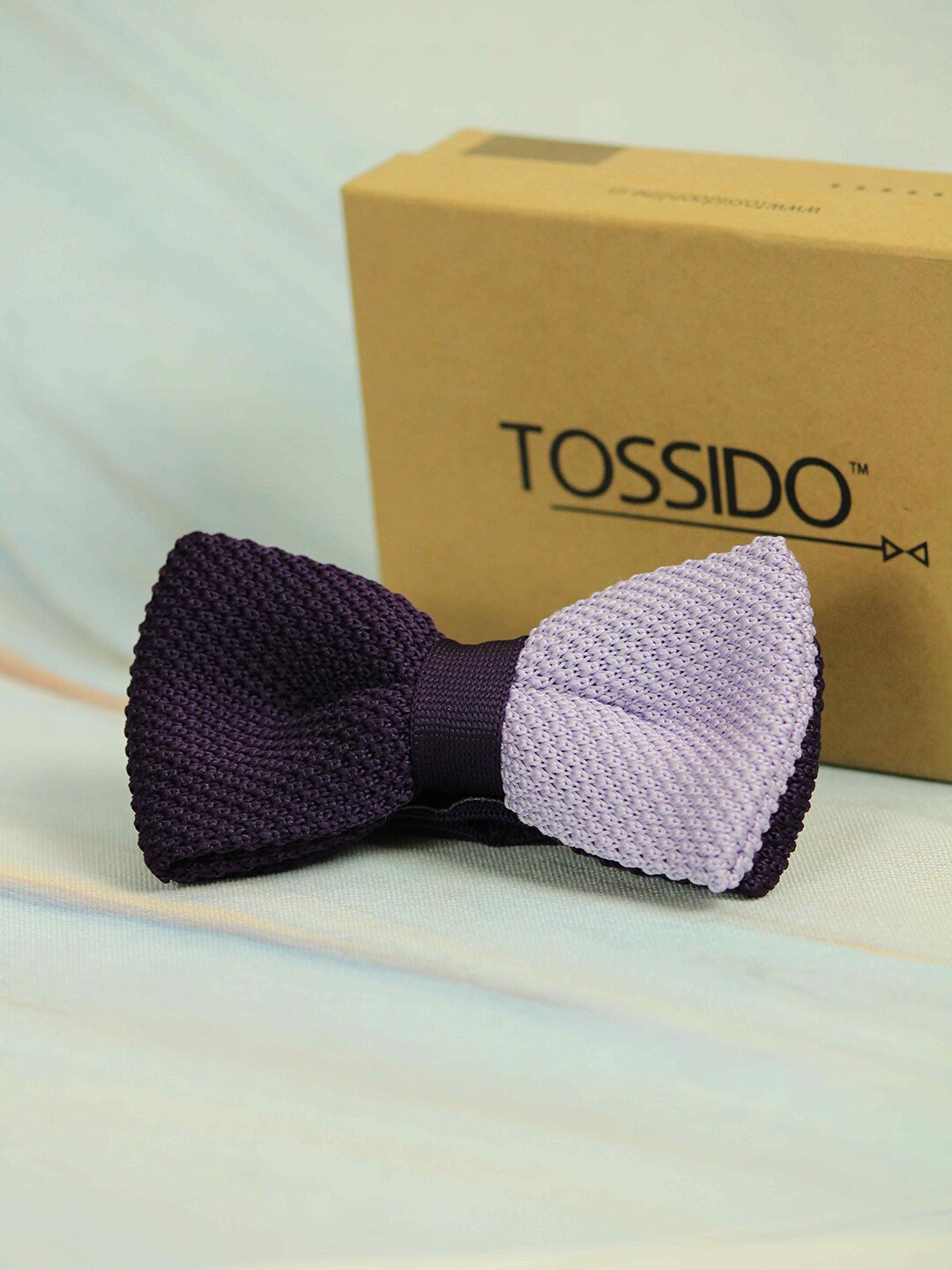 

Tossido Men Purple & Lavender Colourblocked Bow Tie