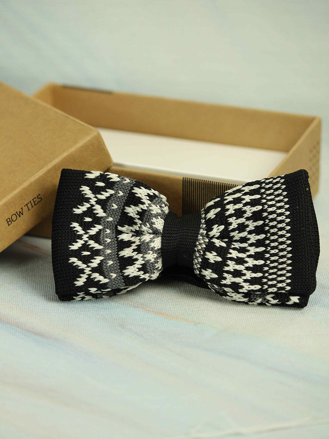 

Tossido Men Black & White Woven Design Bow Tie