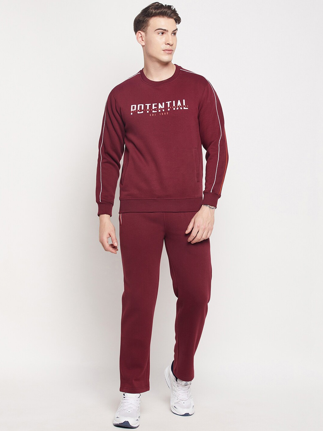 

Duke Men Maroon Solid Tracksuit