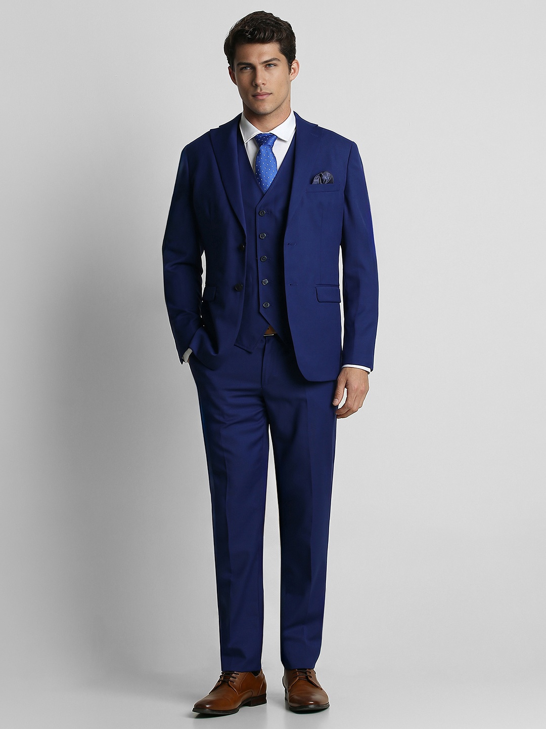 

Peter England Elite Men Blue Solid Single-Breasted Slim-Fit 3-Piece Formal Suit