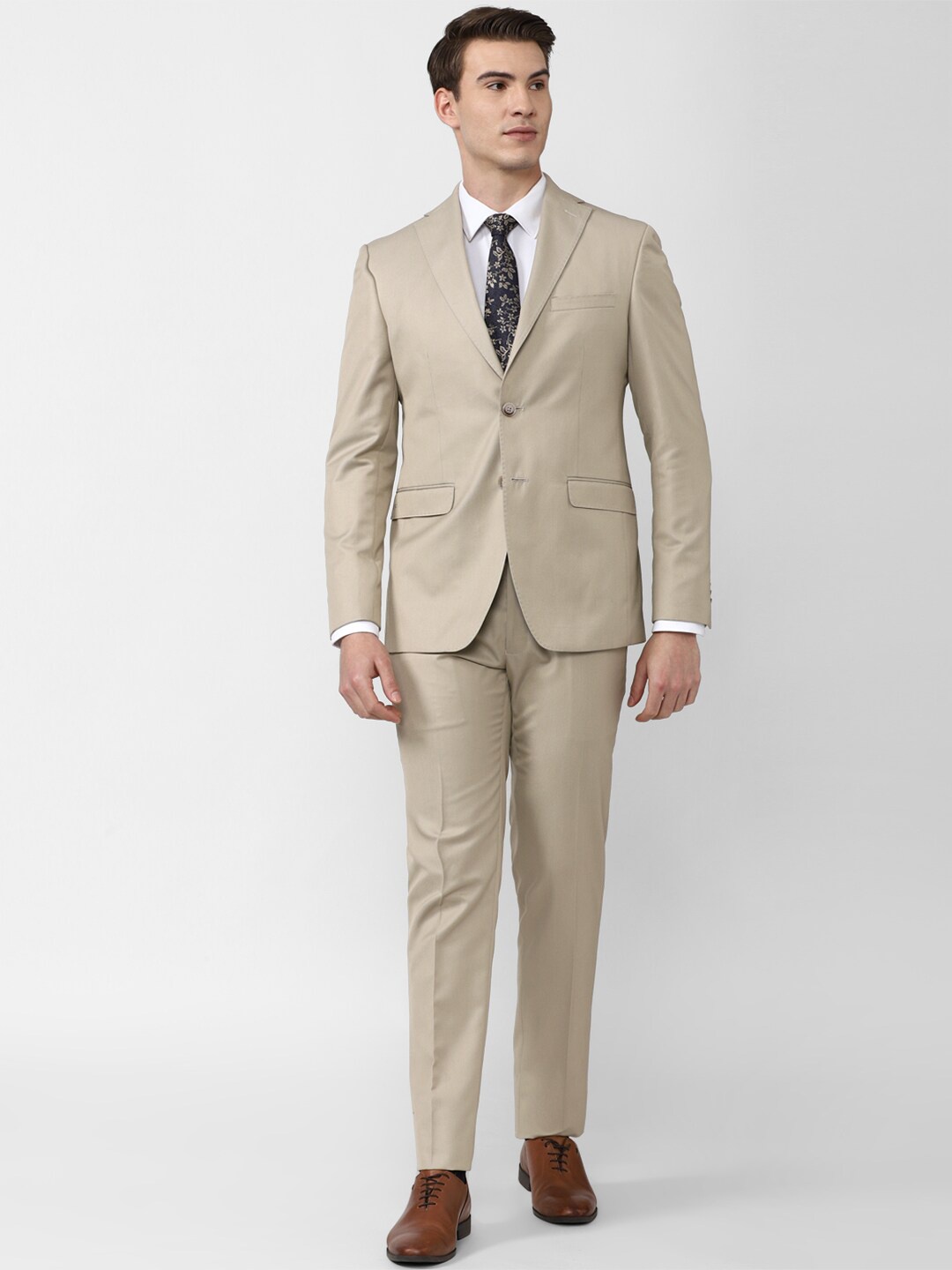 

Peter England Elite Men Beige Solid Single Breasted 2 Piece Suit