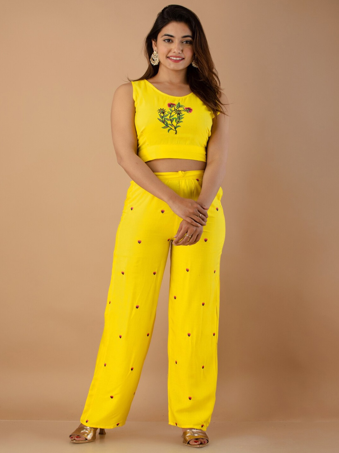 

RUHAZAT Women Yellow Floral Embroidered Top with Trousers