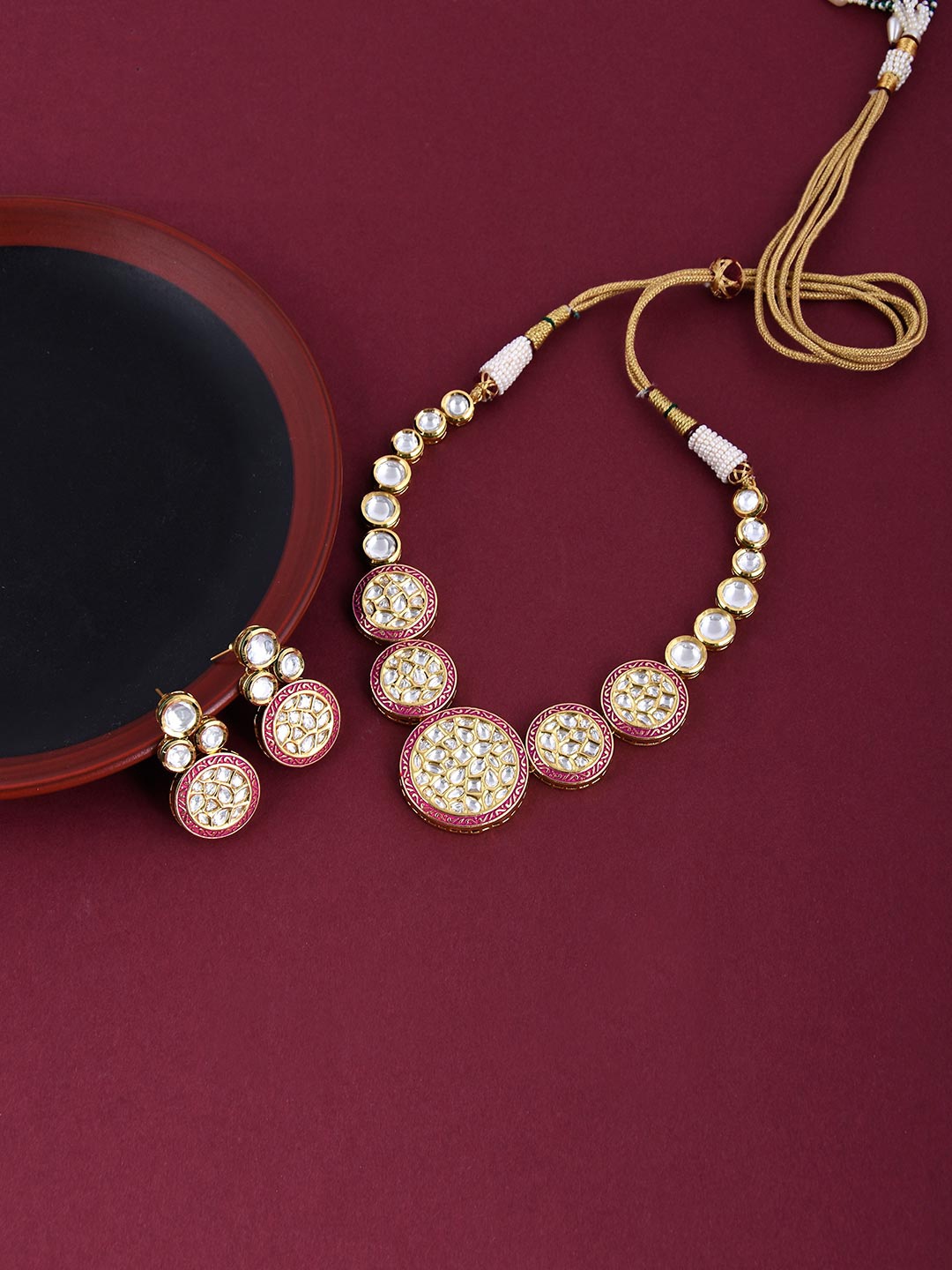 

Tistabene Gold-Plated Kundan Jewellery Set