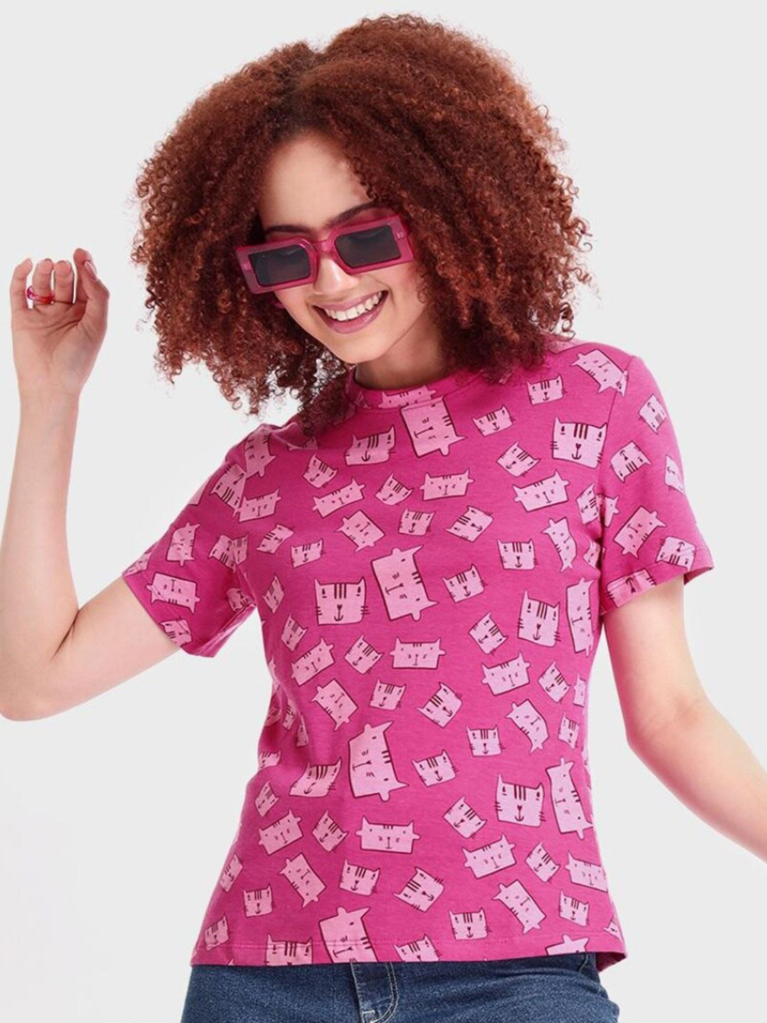 

Bewakoof Pink Printed Pure Cotton Conversational Round Neck Top
