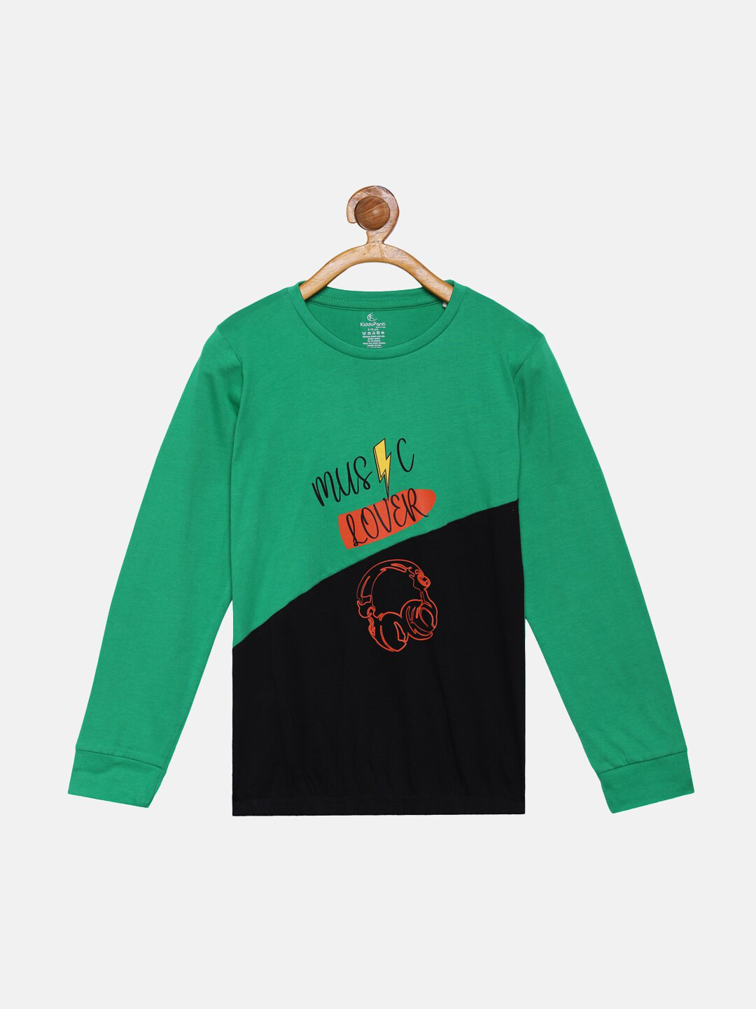 

KiddoPanti Girls Green & Black Printed T-shirt