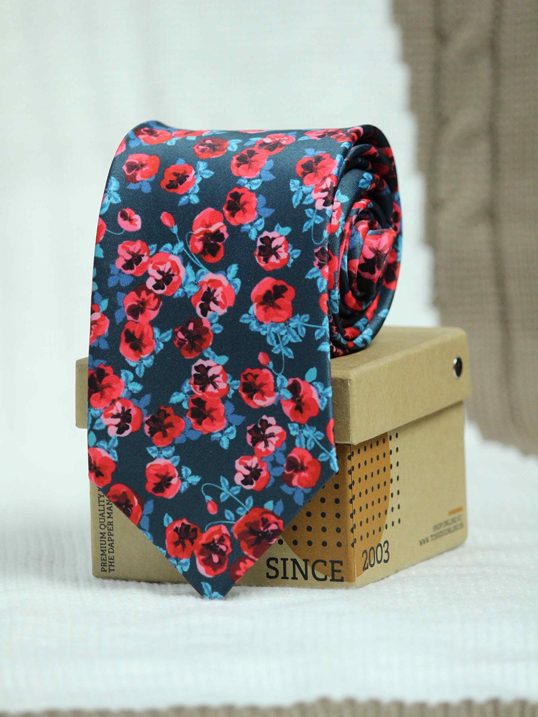 

Tossido Men Blue & Pink Printed Skinny Tie