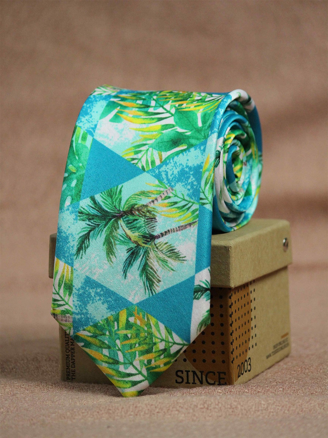 

Tossido Men Beige & Green Printed Broad Tie