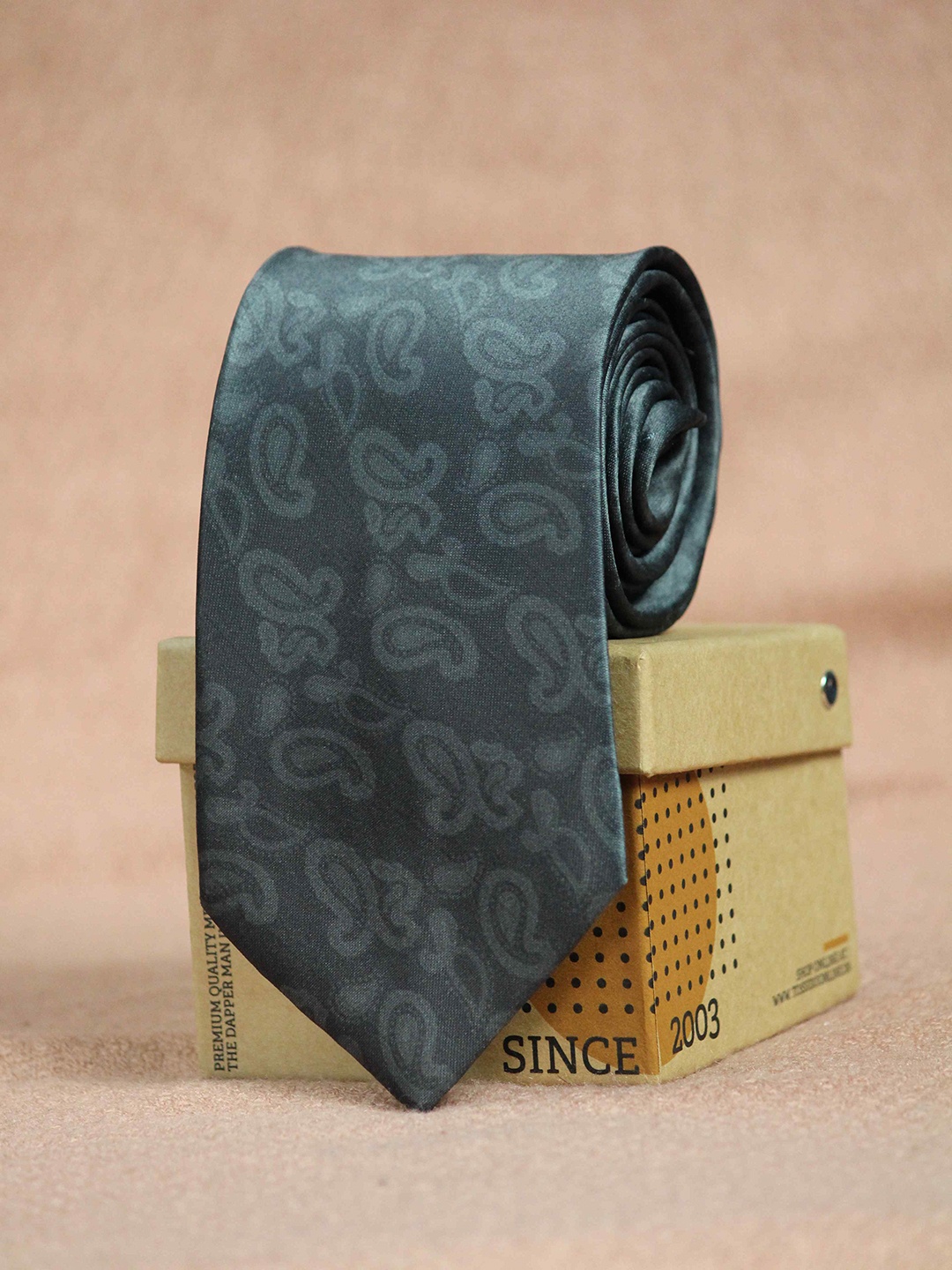 

Tossido Men Grey Printed Broad Tie