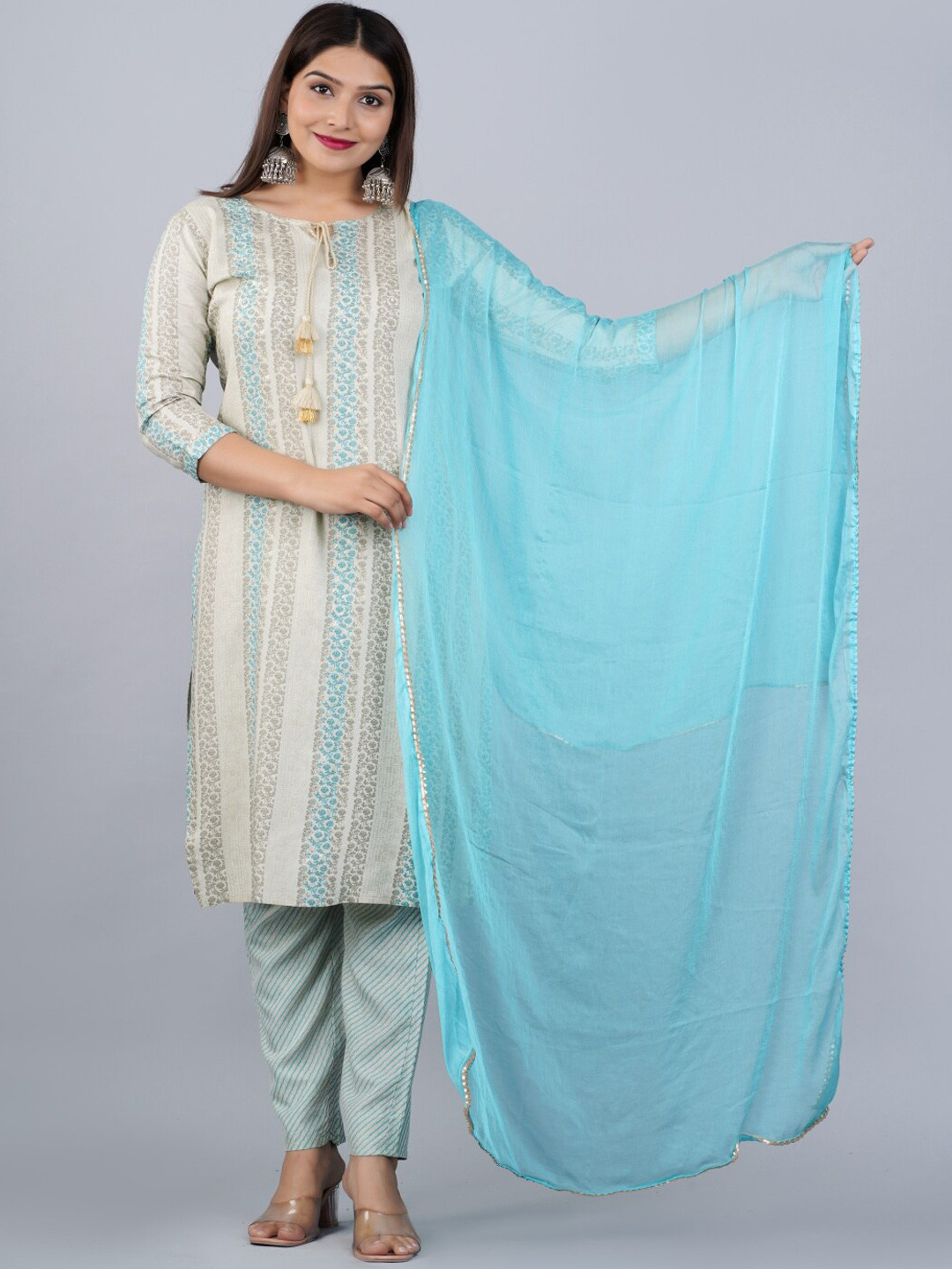 

RUHAZAT Women Blue Floral Printed Sequinned Kurta with Trousers & With Dupatta