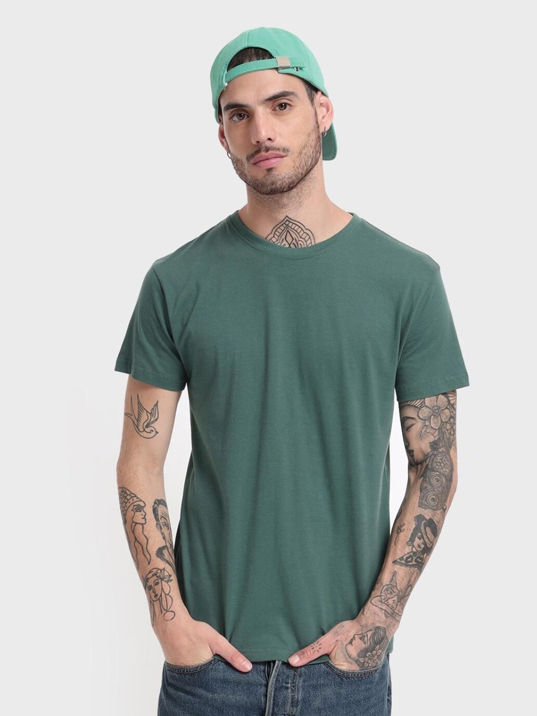 

Bewakoof Men Olive Green Cotton T-shirt