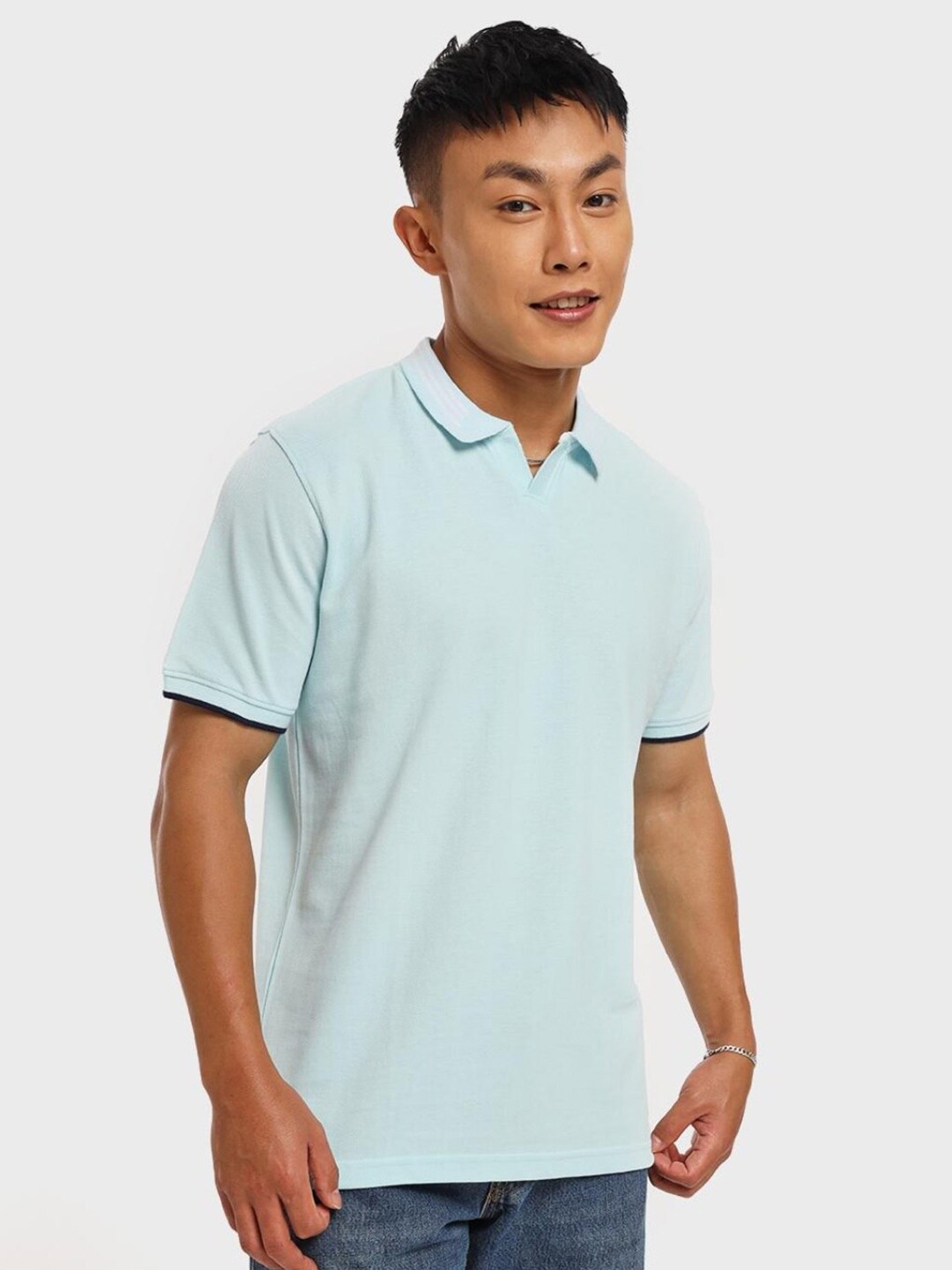 

Bewakoof Men Turquoise Blue Polo Collar T-shirt