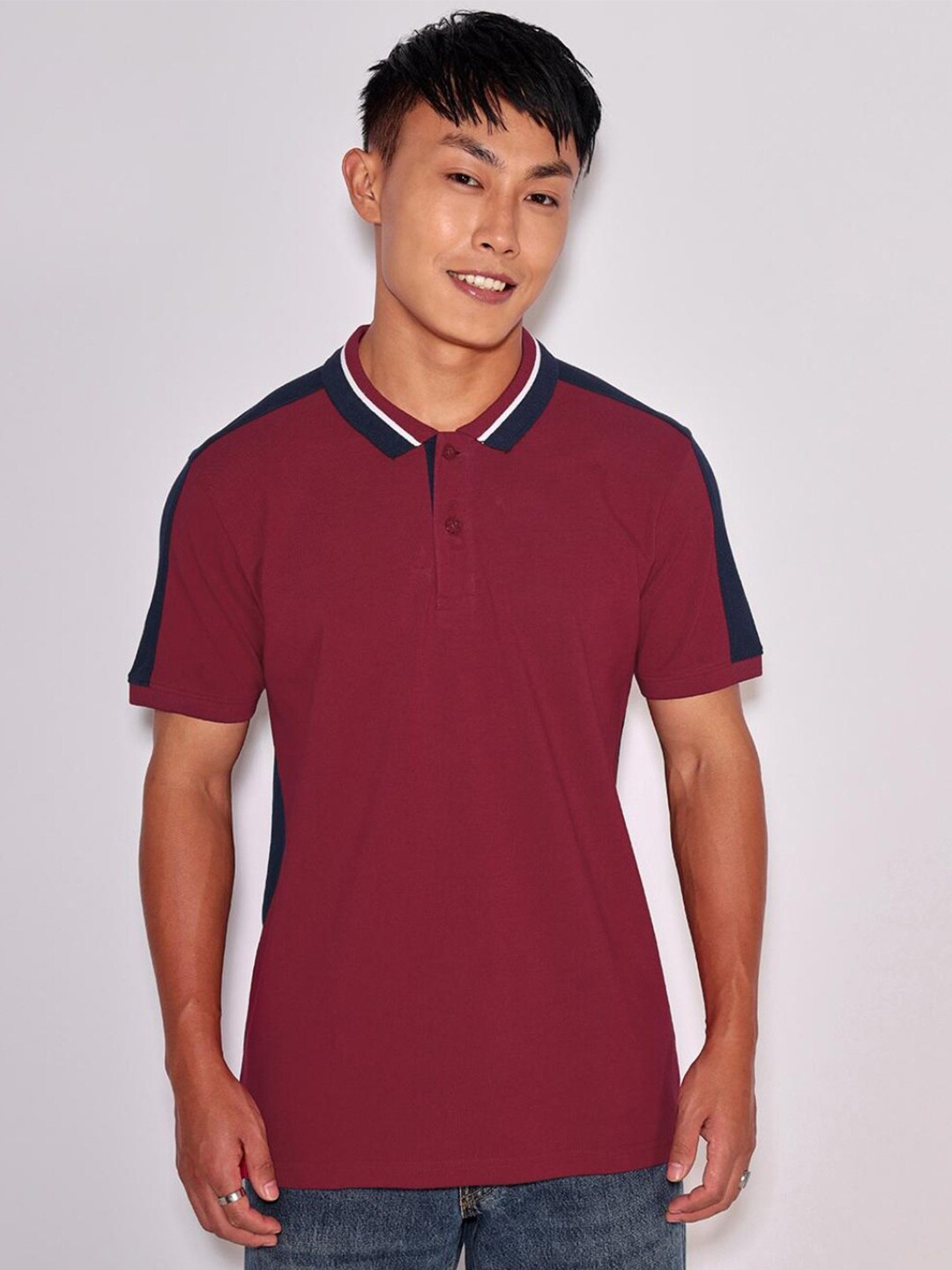 

Bewakoof Men Red Solid Polo Collar Cotton T-shirt