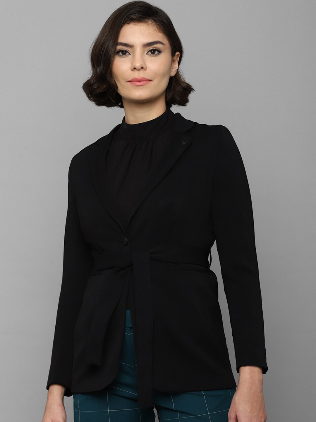 

Allen Solly Woman Black Solid Single Breasted Blazers