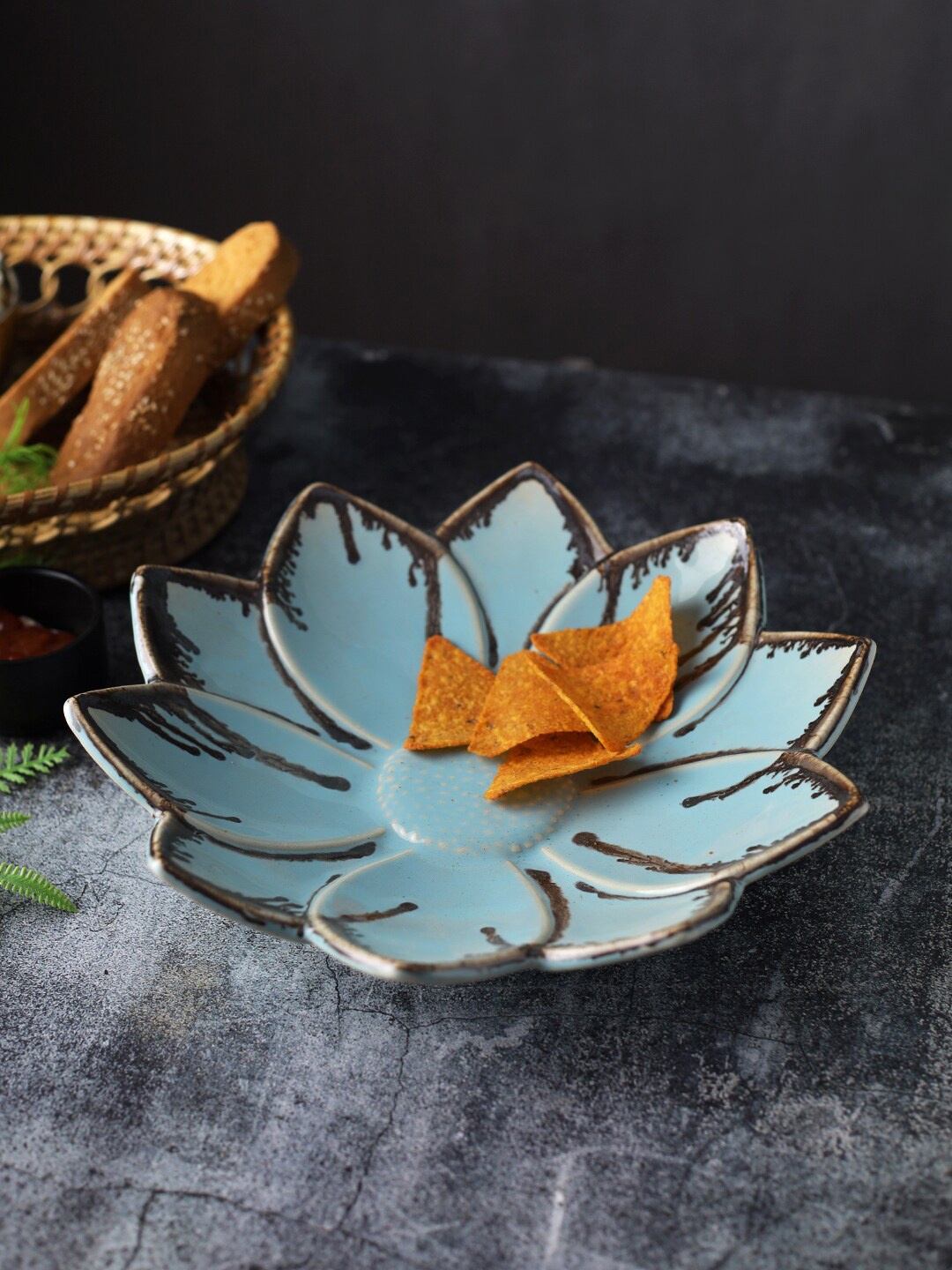 

Aapno Rajasthan Blue Lotus Shaped Solid Ceramic Platter