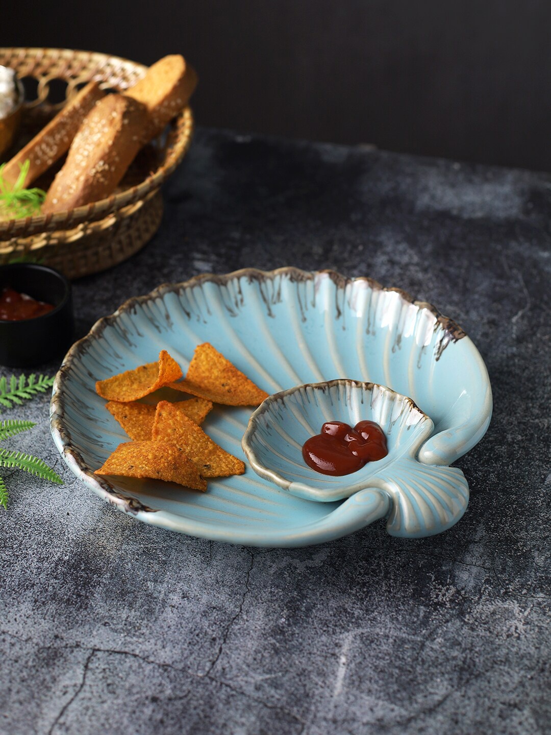 

Aapno Rajasthan Blue Serving Platter