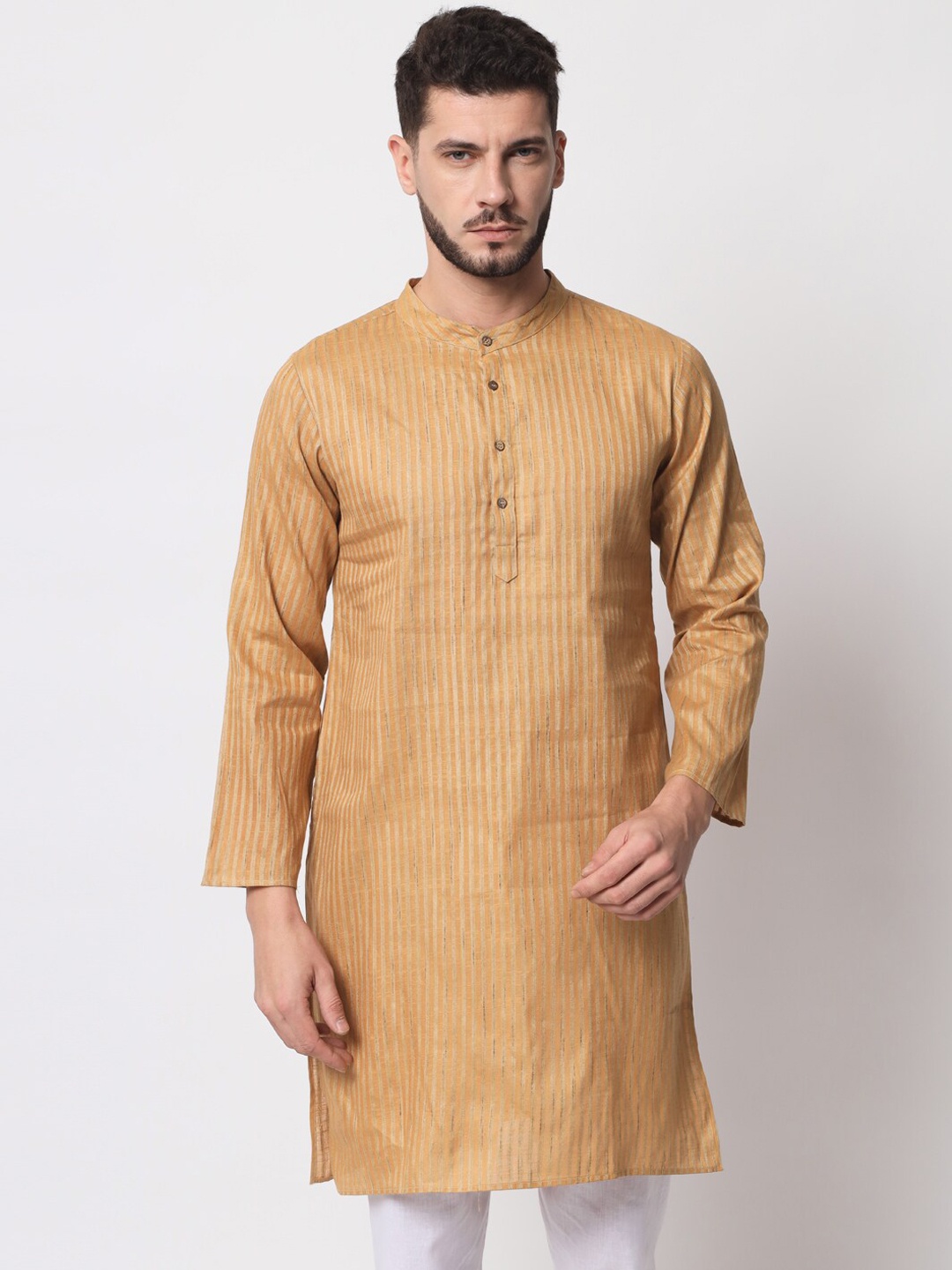 

Vastraa Fusion Men Brown Striped Printed Cotton Kurta