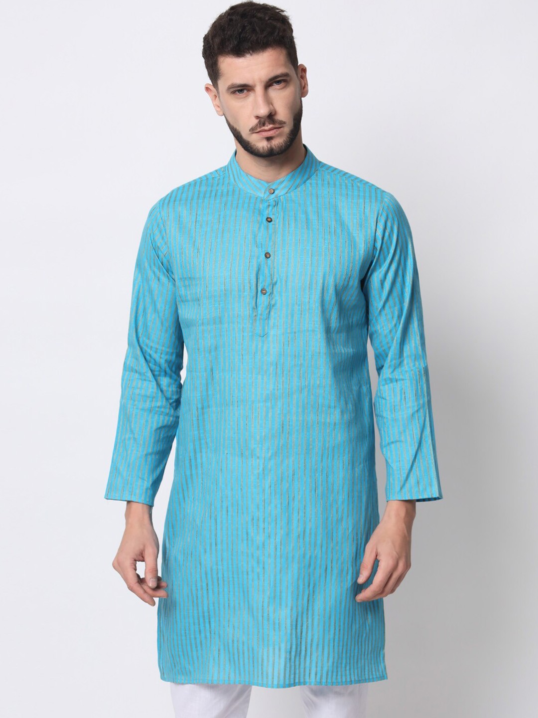 

Vastraa Fusion Men Blue Striped Printed Cotton Kurta