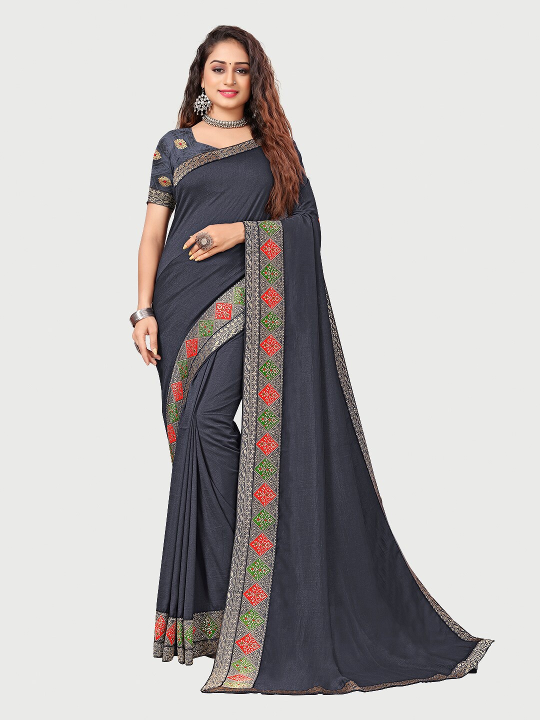 

Mitera Grey & Gold-Toned Zari Silk Blend Saree