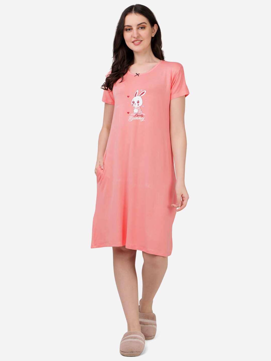 

Lenissa Women Peach-Coloured Printed Nightdress